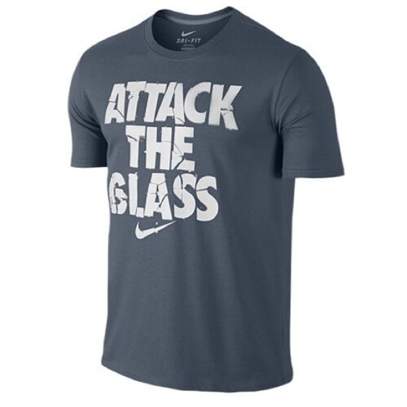 Nike Tee - Picture 1 of 4